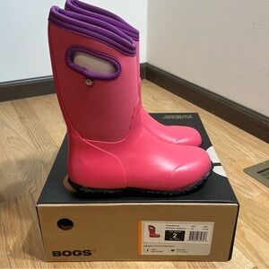 BOGS Waterproof Pull On Boots NEW Pink Sz 2 Kids Girls Winter Snow Rain